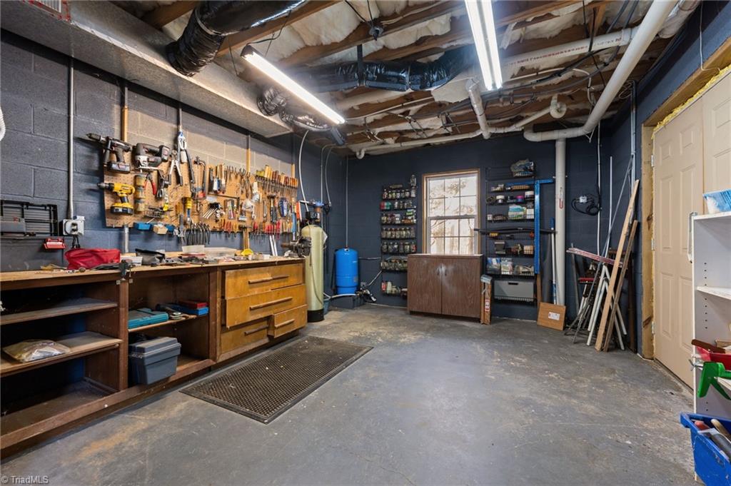 696 Gold Hill Road Madison, NC 27025 - Photo 31 of 49