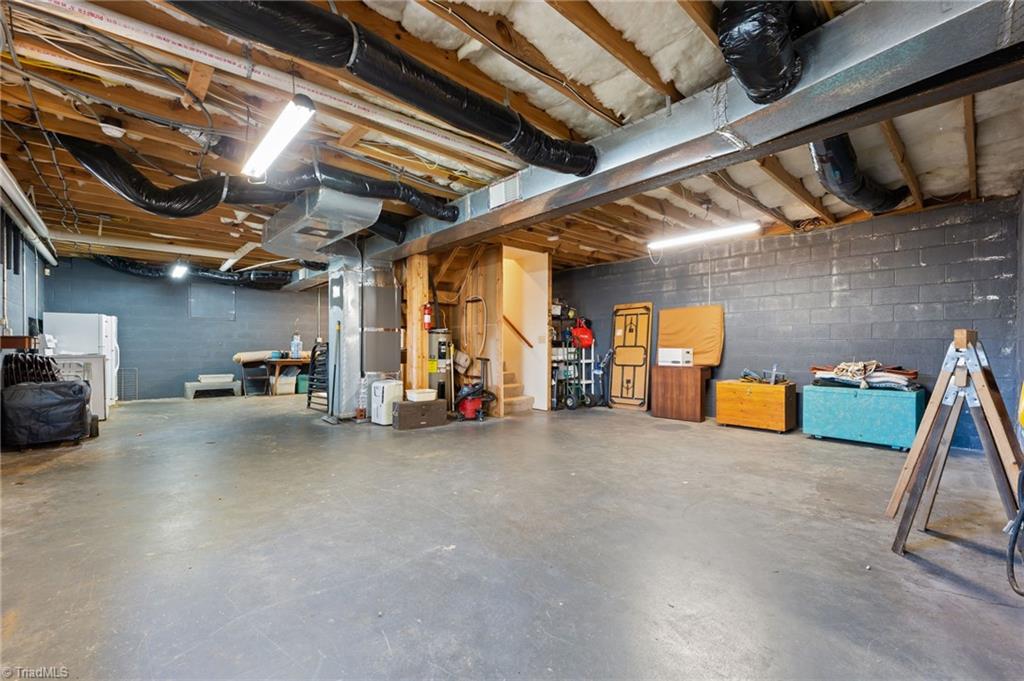 696 Gold Hill Road Madison, NC 27025 - Photo 32 of 49