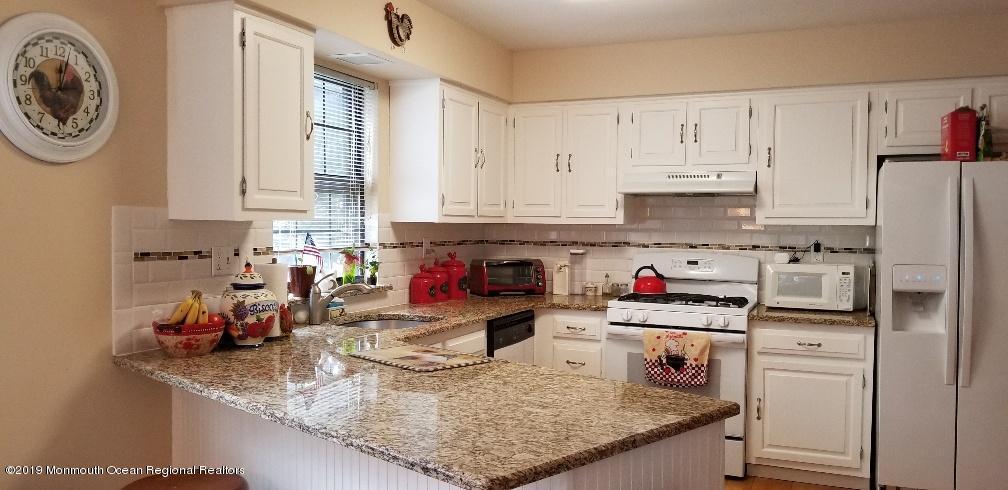 17 Blue Ridge Drive Brick, NJ 08724 - Photo 1 of 14 17 Blue Kit1fromdr