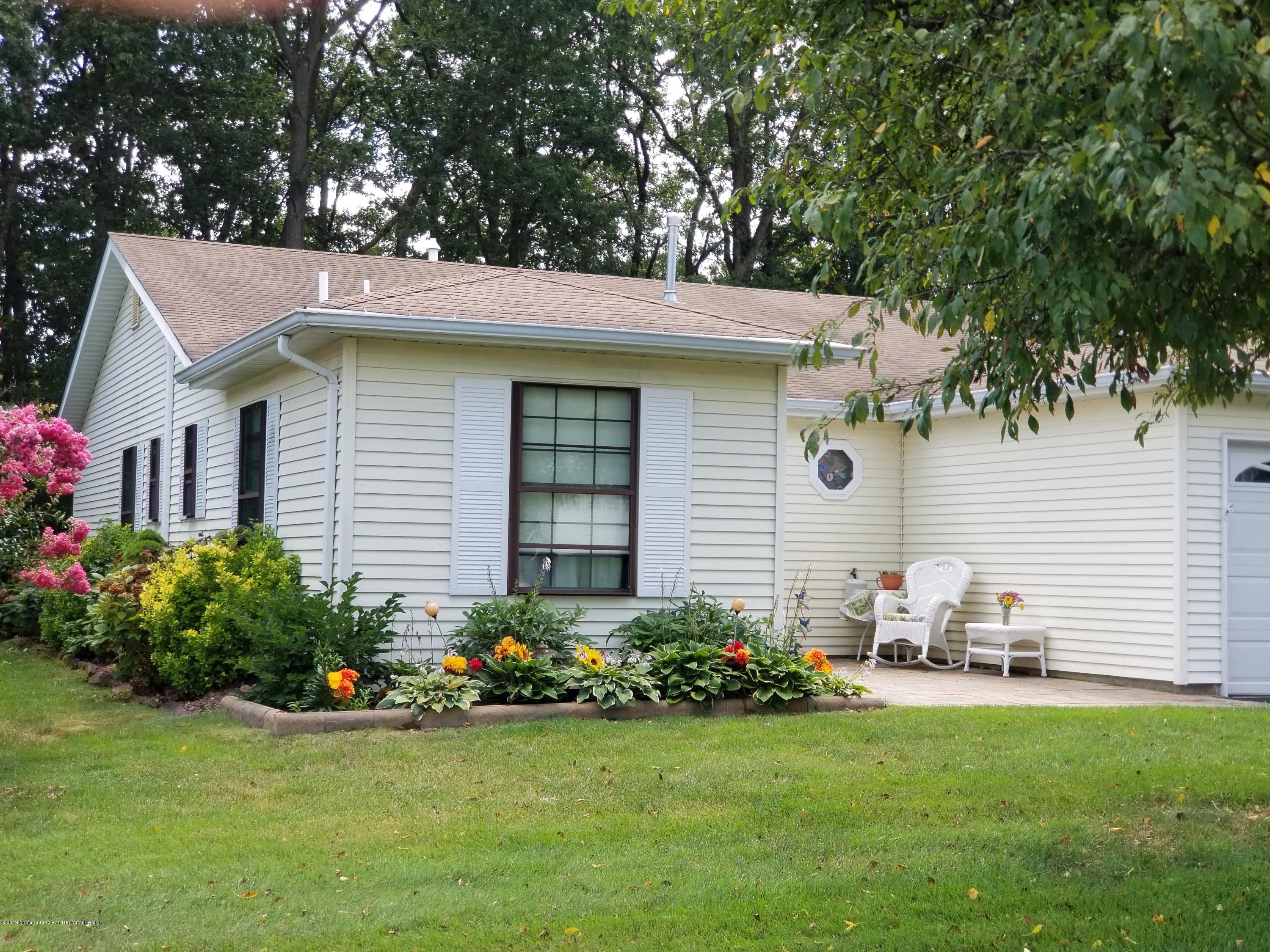 17 Blue Ridge Drive Brick, NJ 08724 - Photo 4 of 14 17 Blue front left