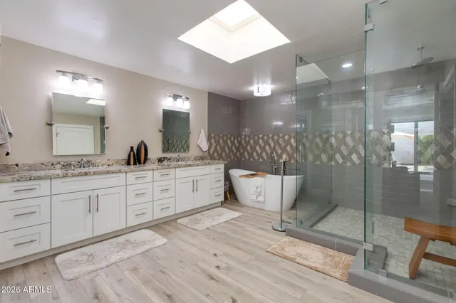 $1,950,000 | 2737 East Arizona Biltmore Circle, Unit 29, Phoenix, AZ 85016