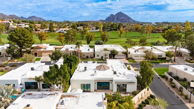 $1,950,000 | 2737 East Arizona Biltmore Circle, Unit 29, Phoenix, AZ 85016
