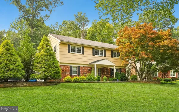 $690,000 | 187 Dorchester Drive, East Windsor, NJ 08520