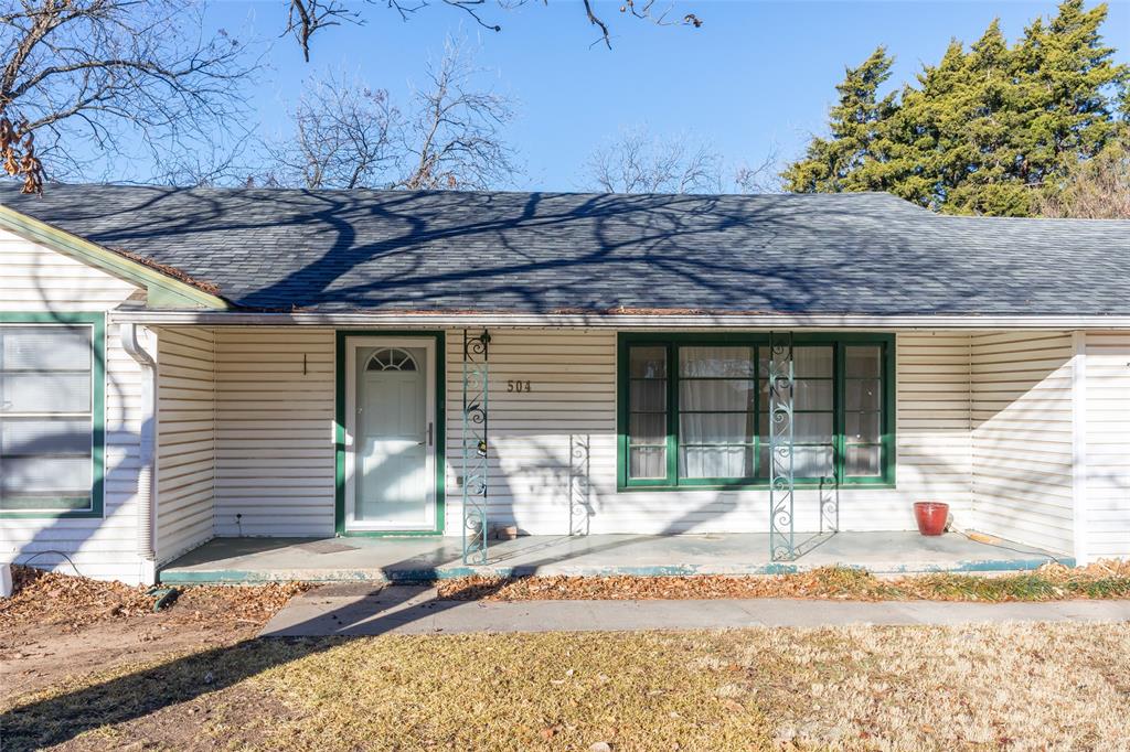 504 Oak Street Clyde, TX 79510 - Photo 2 of 27