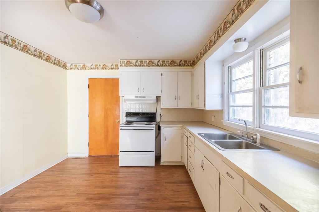 504 Oak Street Clyde, TX 79510 - Photo 7 of 27