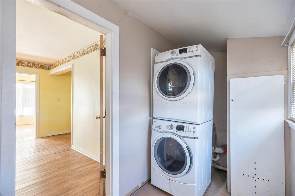 504 Oak Street Clyde, TX 79510 - Photo 8 of 27