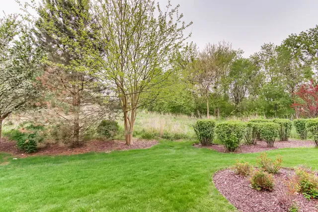 $2,400 | 961 Genesee Drive, Unit 961, Naperville, IL 60563