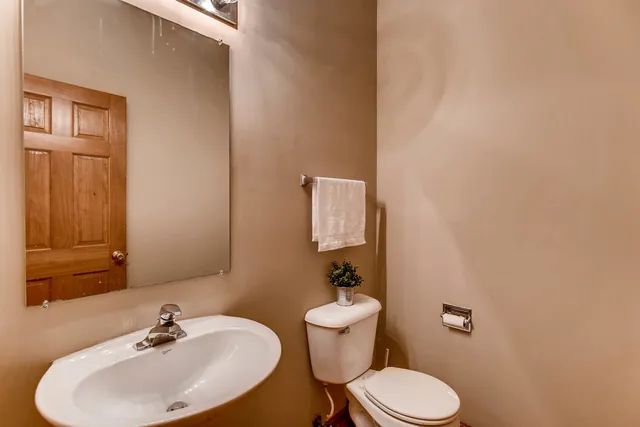 $2,400 | 961 Genesee Drive, Unit 961, Naperville, IL 60563