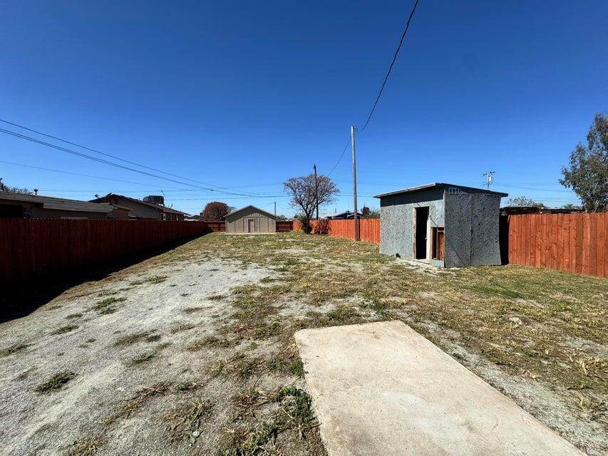 177 South Callison Road Tipton, CA 93272 - Photo 16 of 18 a view of a backyard