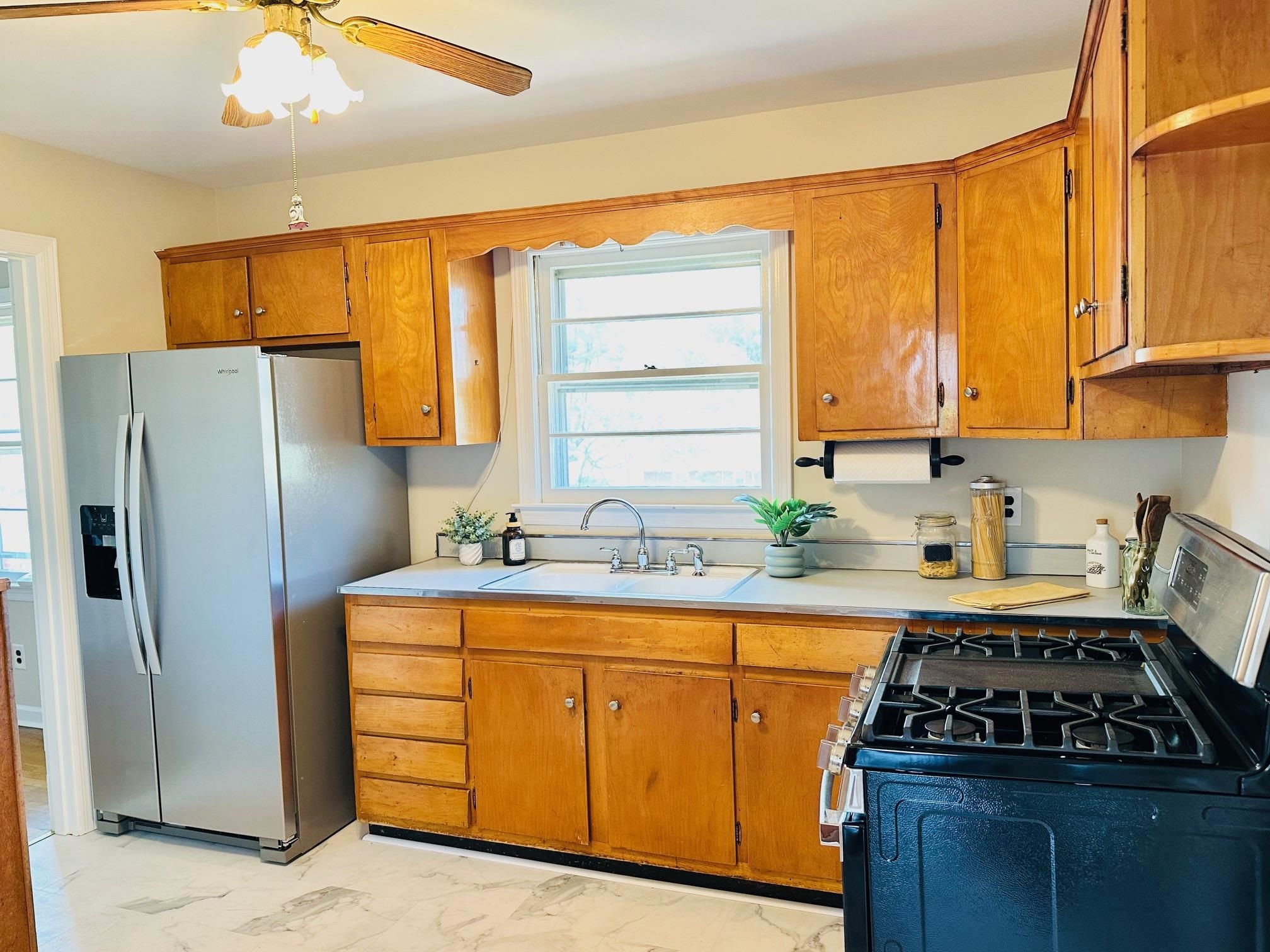 2403 Park Hill Road Staunton, VA 24401 - Photo 13 of 43 new refrigerator with icemaker, new gas stove