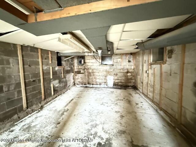 943 South Michigan Road Eaton Rapids, MI 48827 - Photo 15 of 21 Basement