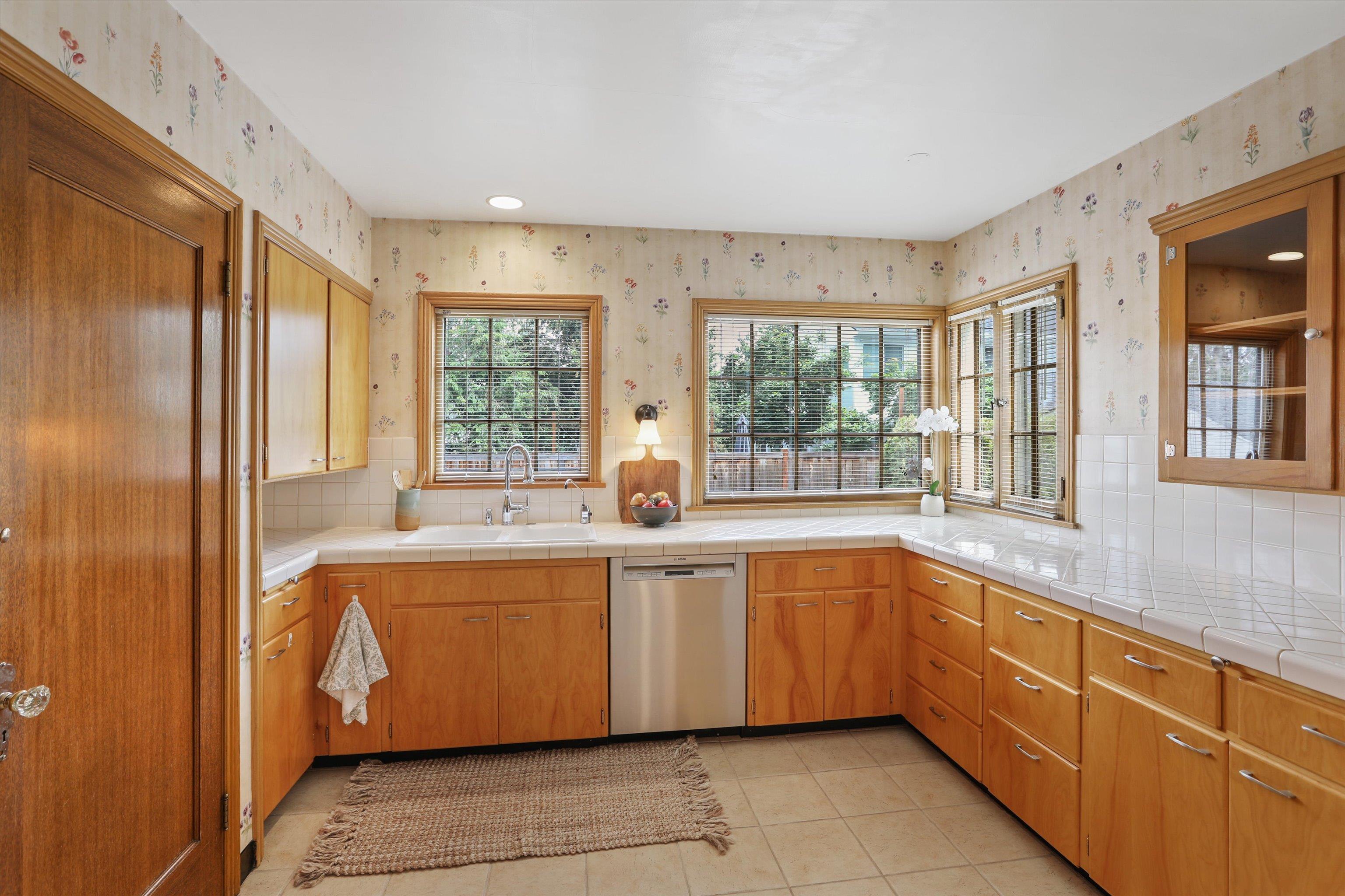 2225 South Adams Street Spokane, WA 99203 - Photo 11 of 31