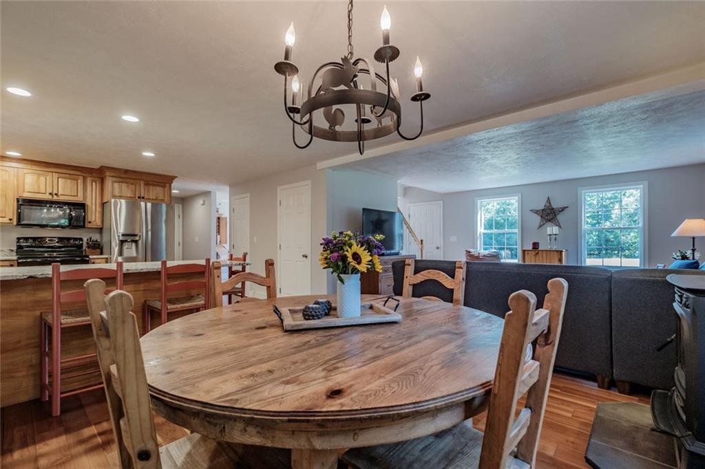 10 Busque Boulevard Standish, ME 04084 - Photo 13 of 35 Eat-in kitchen
