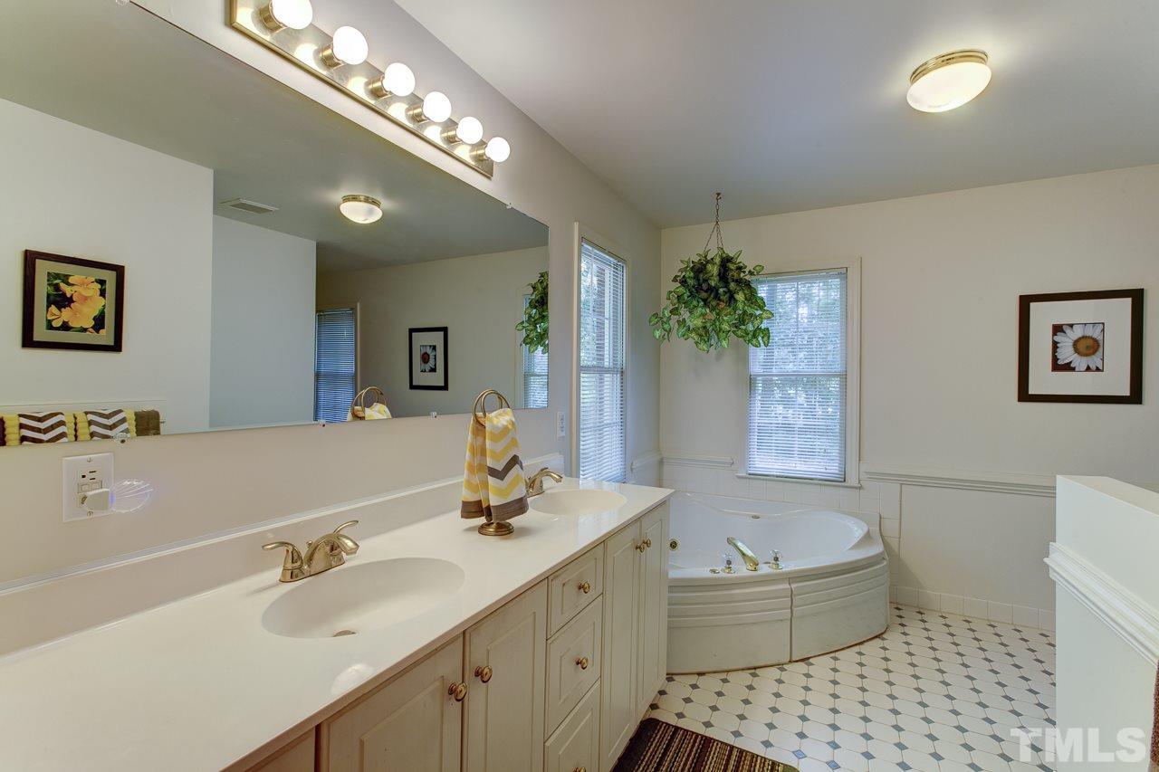 8222 Covered Bridge Road Wendell, NC 27591 - Photo 14 of 25 Gallery Image 14