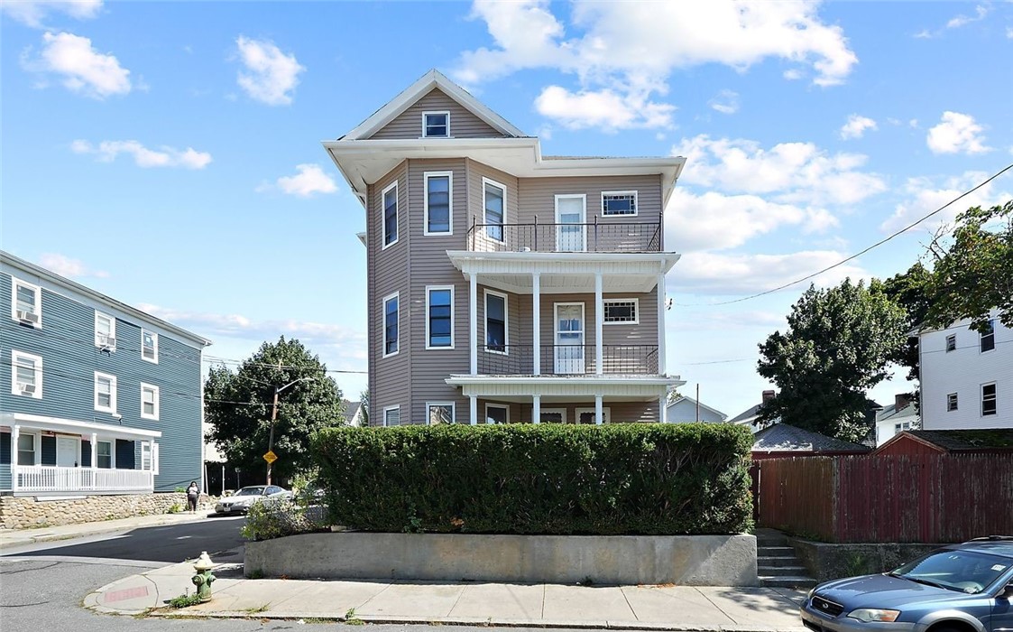 49 Lynch Street Providence, RI 02908 - Photo 1 of 31