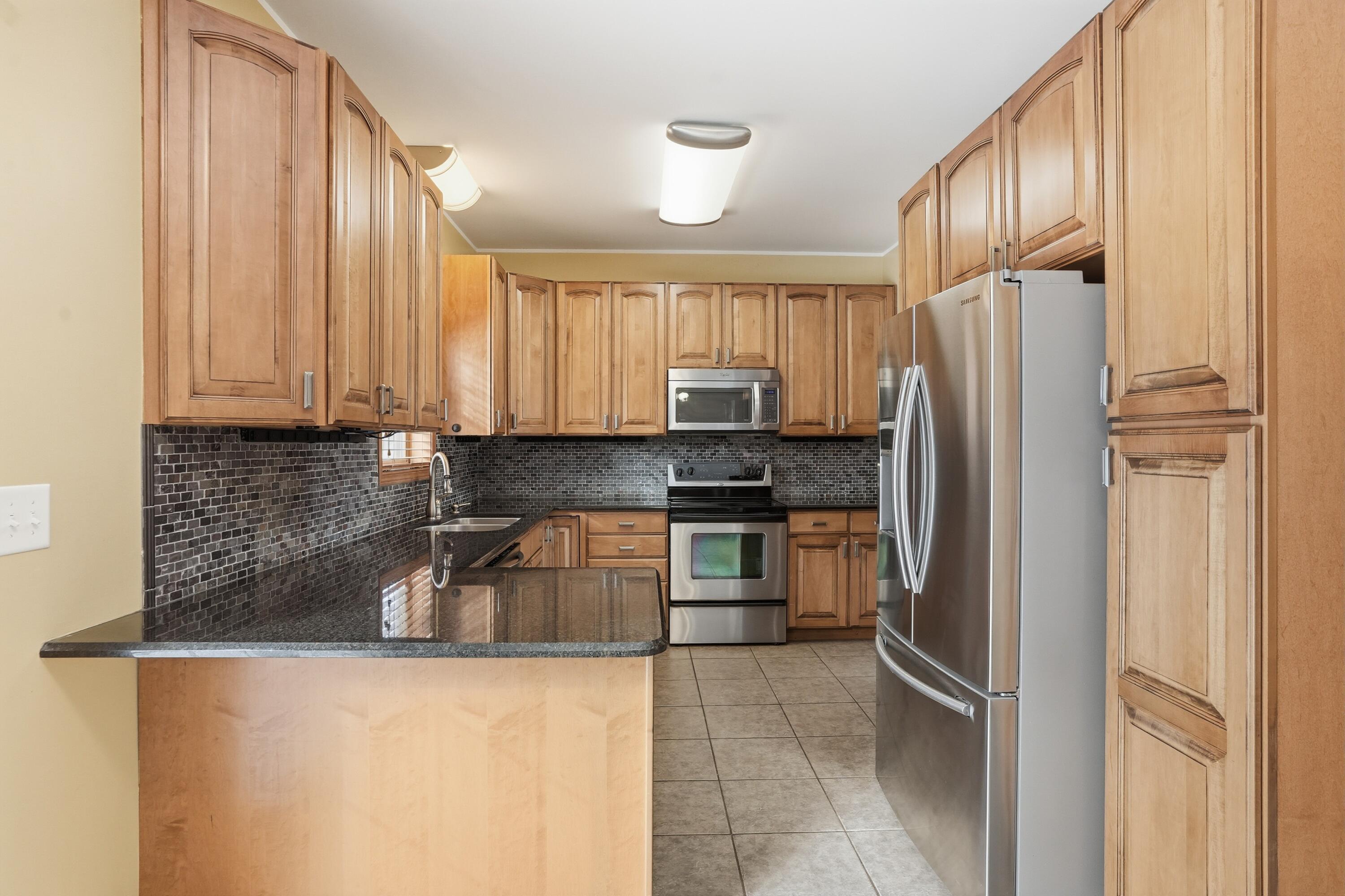 12490 Rush Street Crown Point, IN 46307 - Photo 9 of 39 3000x2000