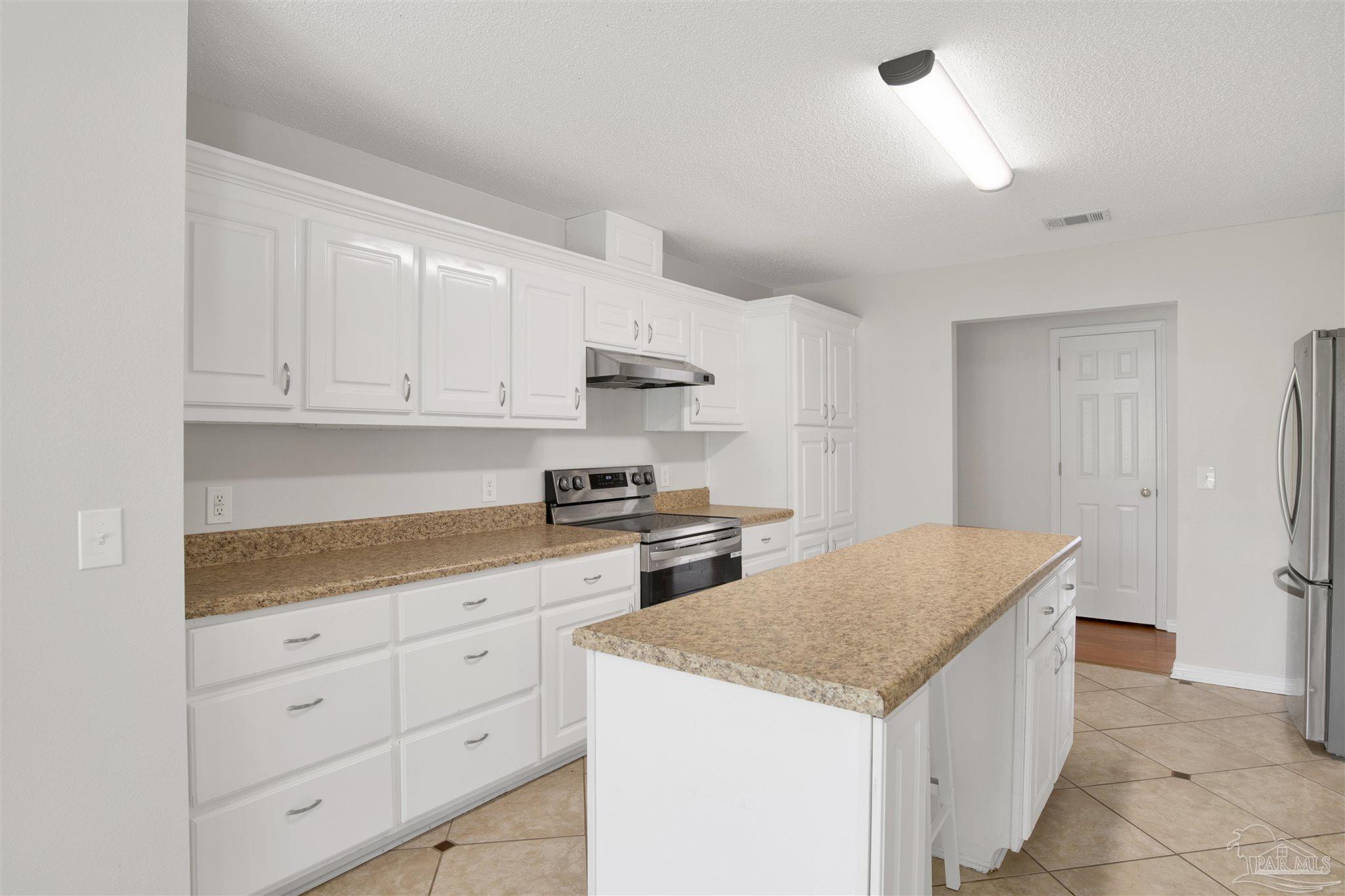128 Gunwale Road Pensacola, FL 32507 - Photo 11 of 34