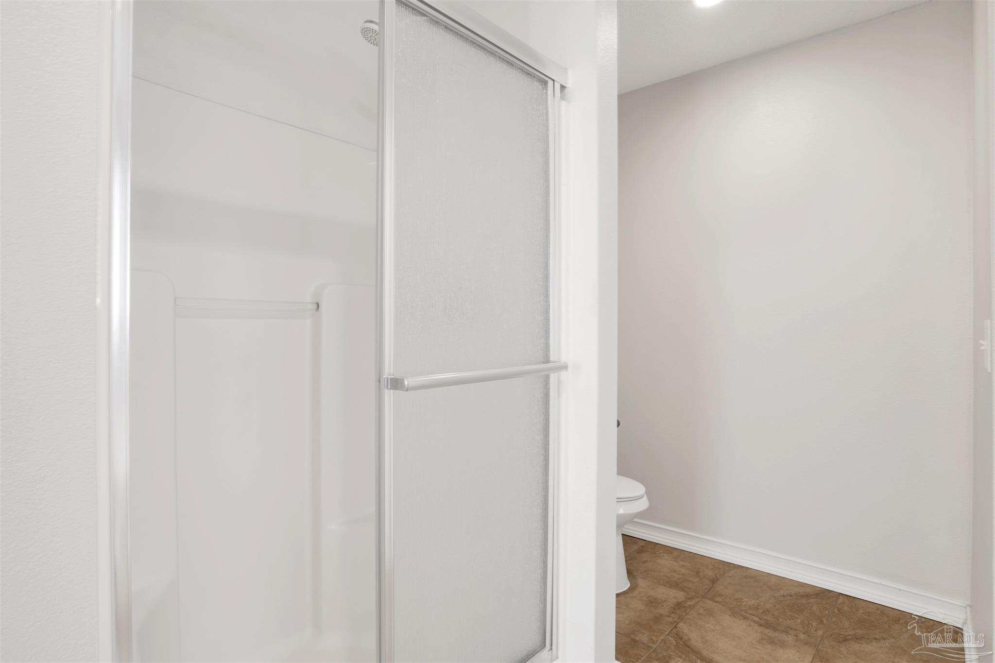128 Gunwale Road Pensacola, FL 32507 - Photo 19 of 34 a bathroom with a shower