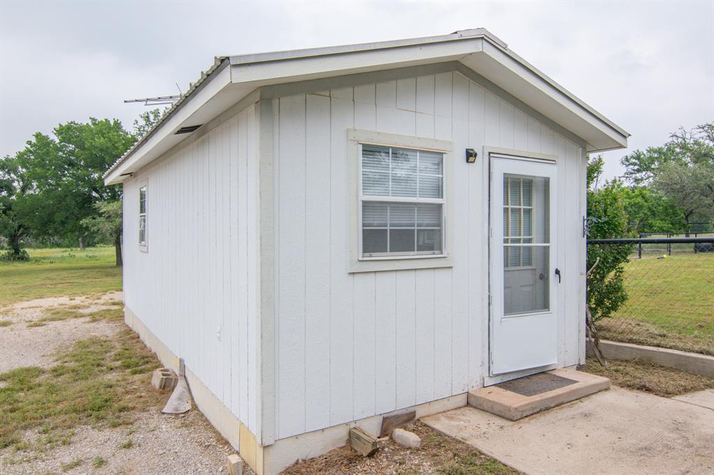 125 Circle P Heights Road Brownwood, TX 76801 - Photo 15 of 39