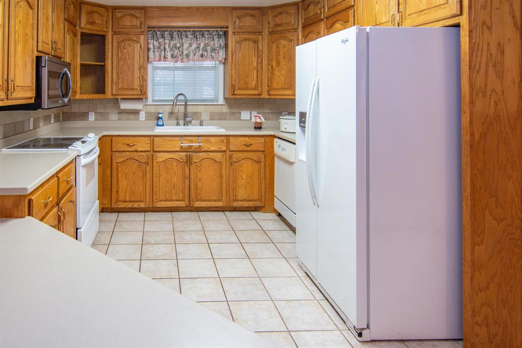125 Circle P Heights Road Brownwood, TX 76801 - Photo 20 of 39