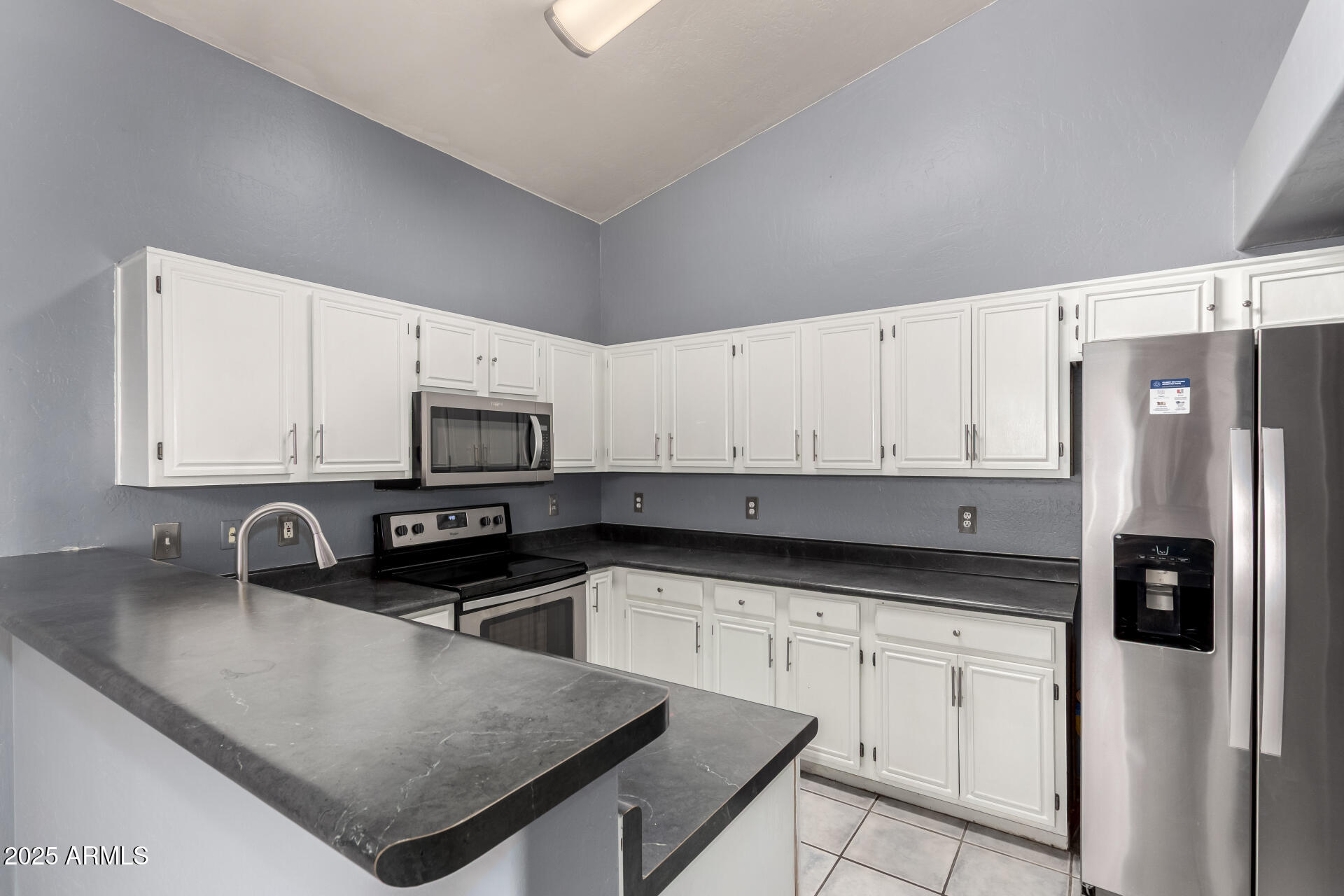 1433 East Mineral Road Gilbert, AZ 85234 - Photo 12 of 39 16 - Mineral 2753
