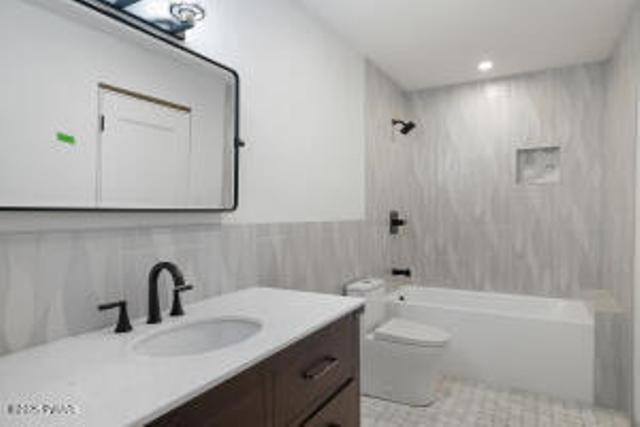 118 Eagle Rock Road Lackawaxen, PA 18435 - Photo 37 of 83 Second Primary Bath