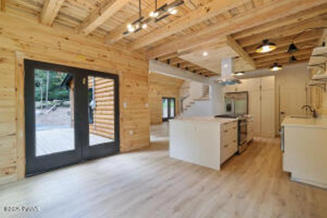 118 Eagle Rock Road Lackawaxen, PA 18435 - Photo 6 of 83 Dining/Kitchen Area