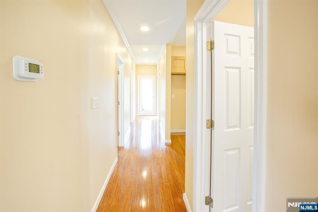 153 Walnut Street Montclair, NJ 07042 - Photo 11 of 24