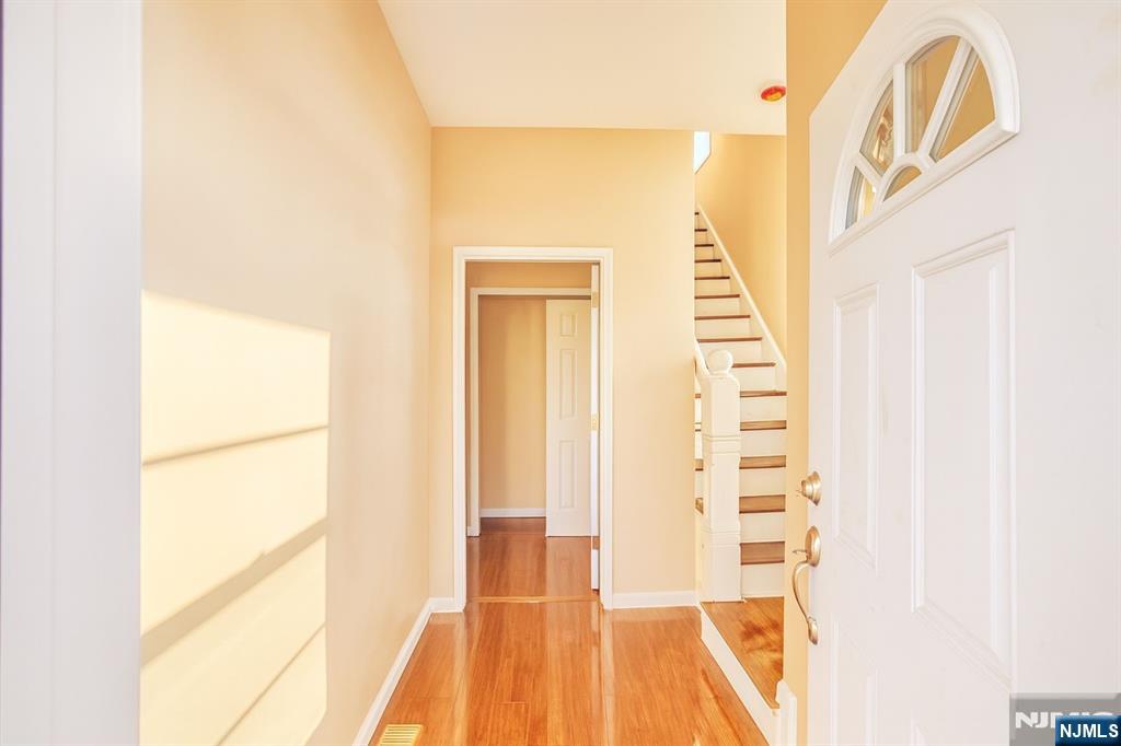 153 Walnut Street Montclair, NJ 07042 - Photo 12 of 24