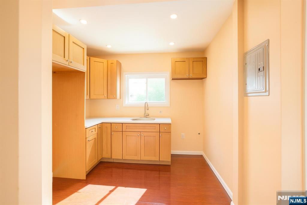 153 Walnut Street Montclair, NJ 07042 - Photo 18 of 24