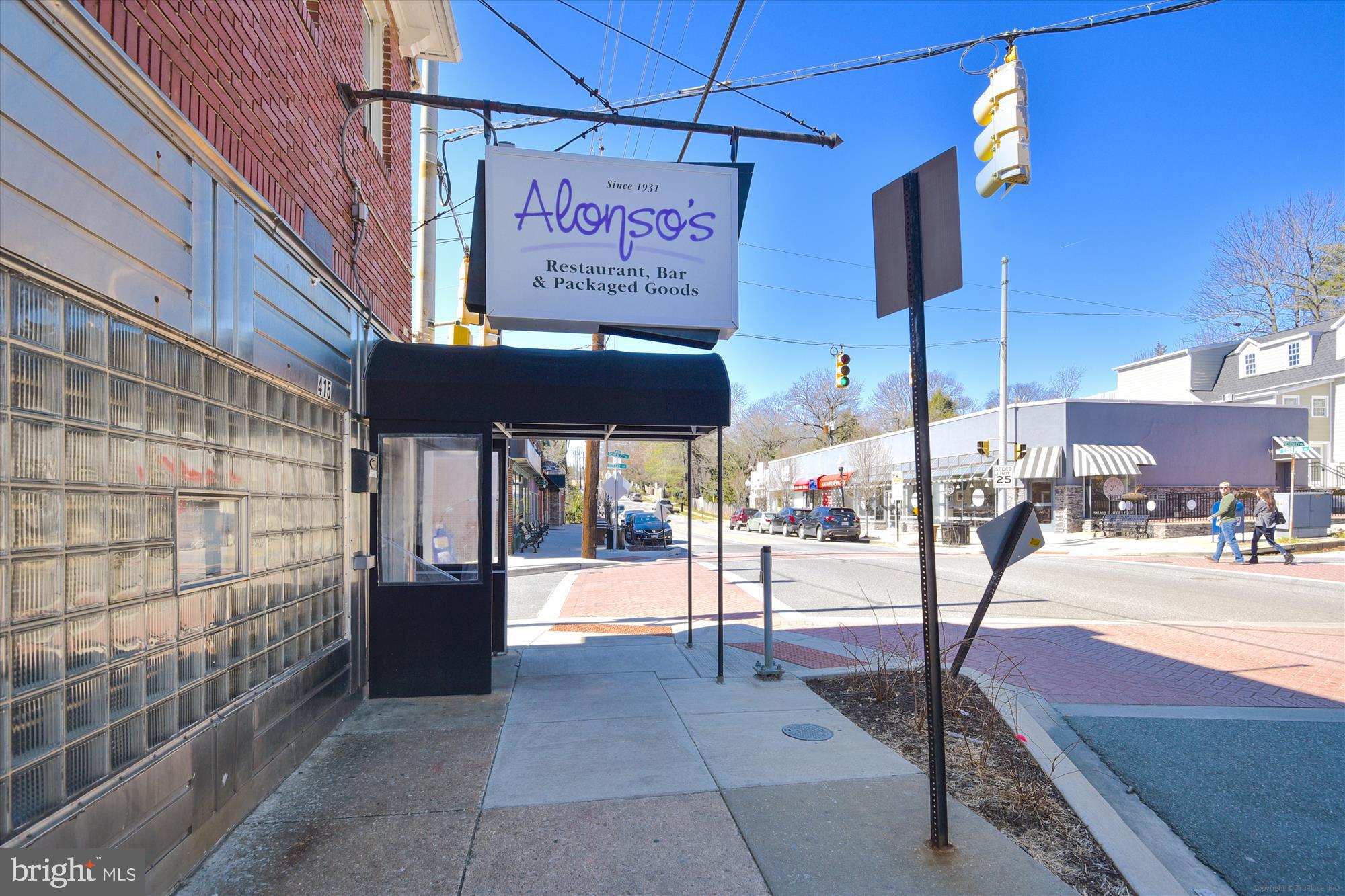 303 Oakdale Road Baltimore, MD 21210 - Photo 101 of 112 Alonsoville Restaurants