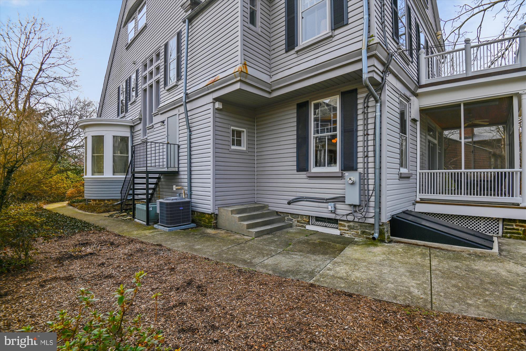 303 Oakdale Road Baltimore, MD 21210 - Photo 18 of 112 Back Elevation