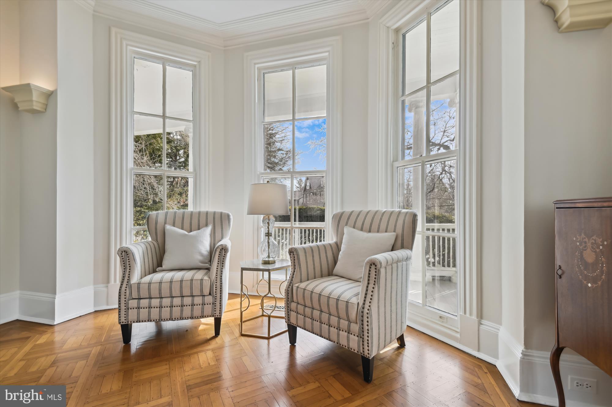 303 Oakdale Road Baltimore, MD 21210 - Photo 31 of 112 Living Room bay