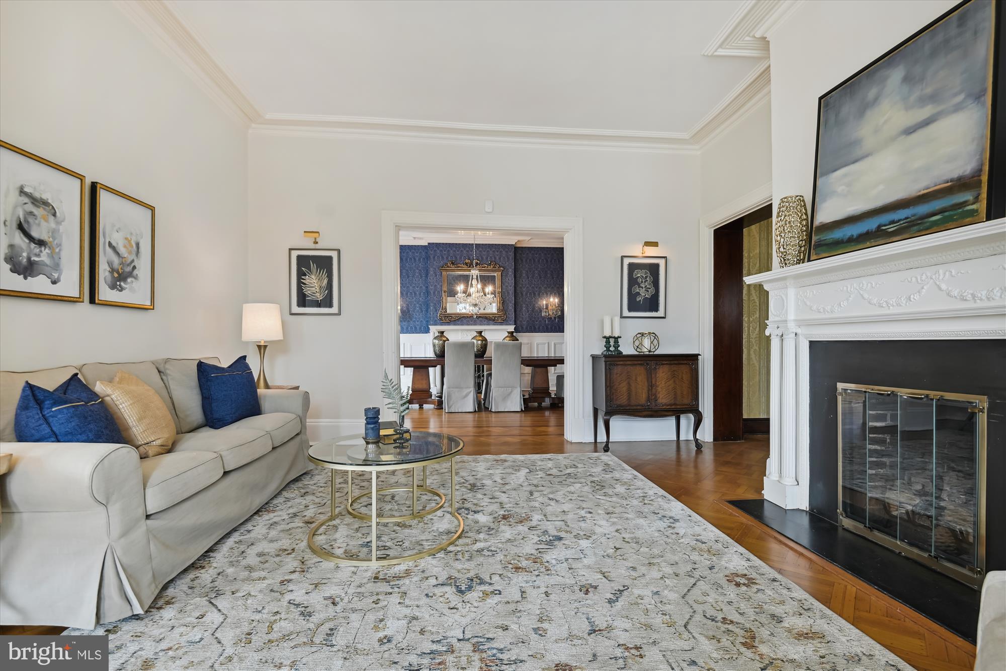 303 Oakdale Road Baltimore, MD 21210 - Photo 33 of 112 Living Room