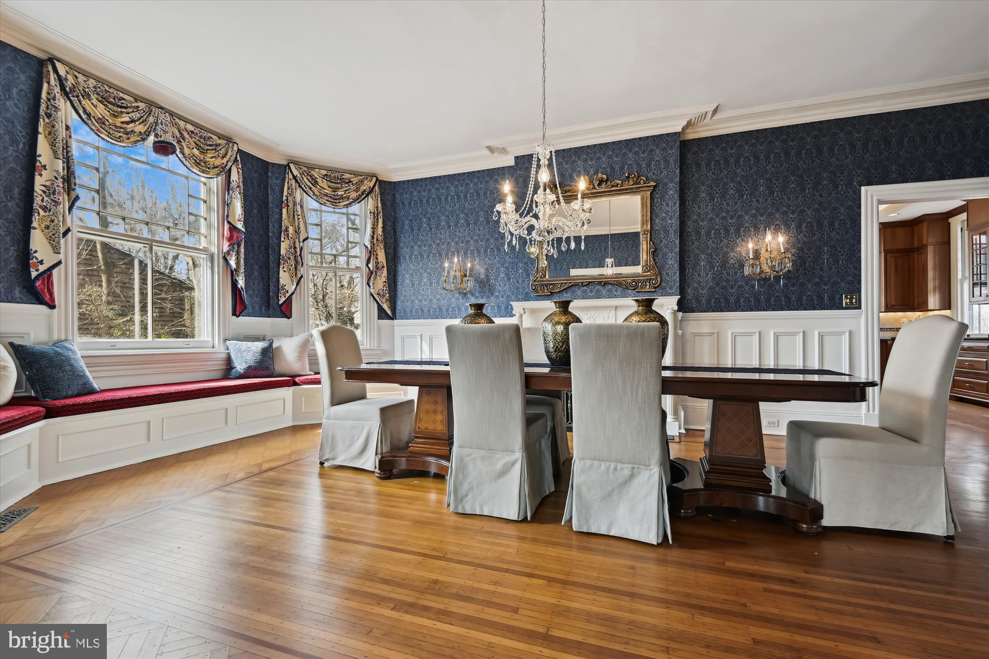 303 Oakdale Road Baltimore, MD 21210 - Photo 36 of 112 Dining Room