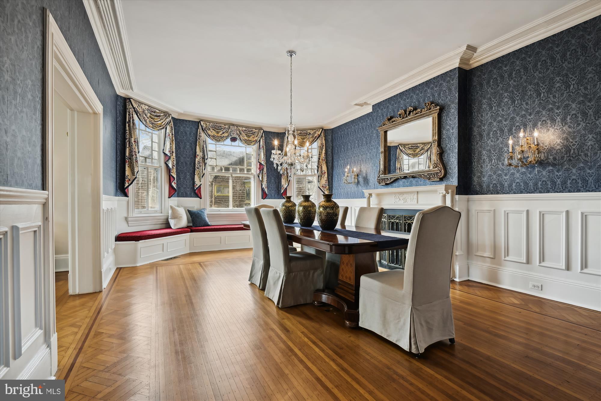 303 Oakdale Road Baltimore, MD 21210 - Photo 37 of 112 Dining Room