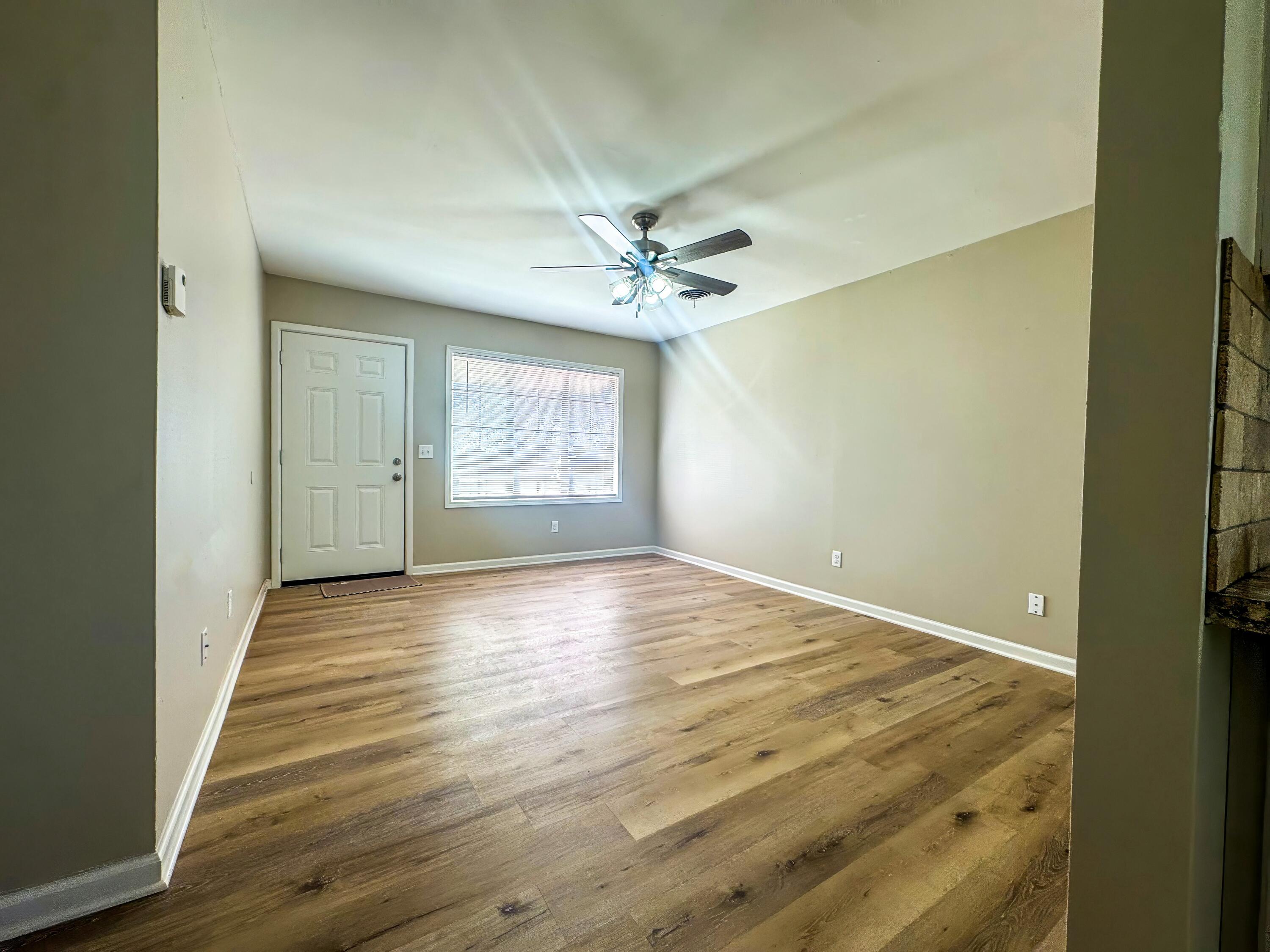 1408 Floydada Plainview, TX 79072 - Photo 4 of 17 tempImageFYDgOw