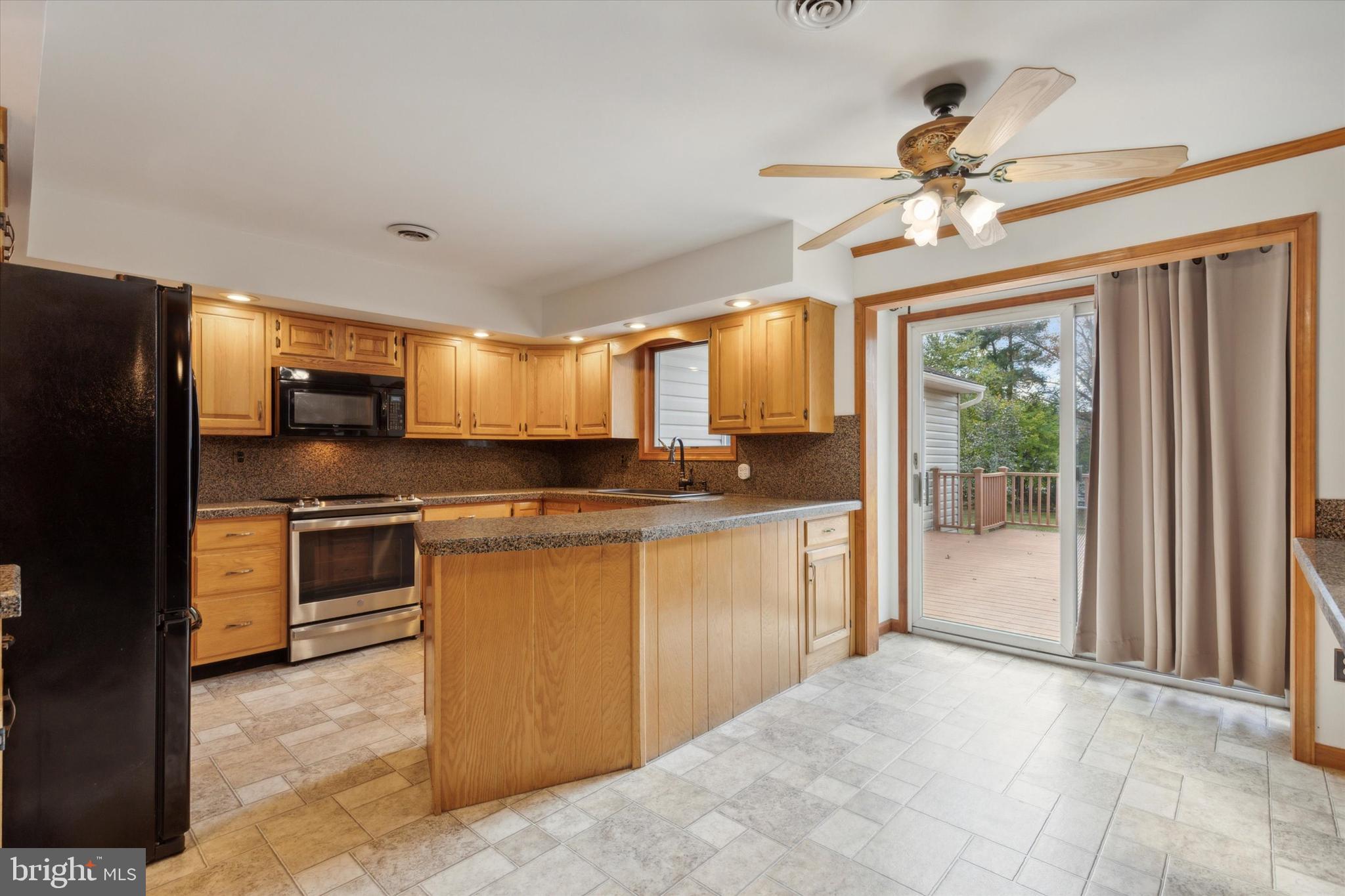 251 Manor Road Harleysville, PA 19438 - Photo 3 of 34 Gallery Image 3