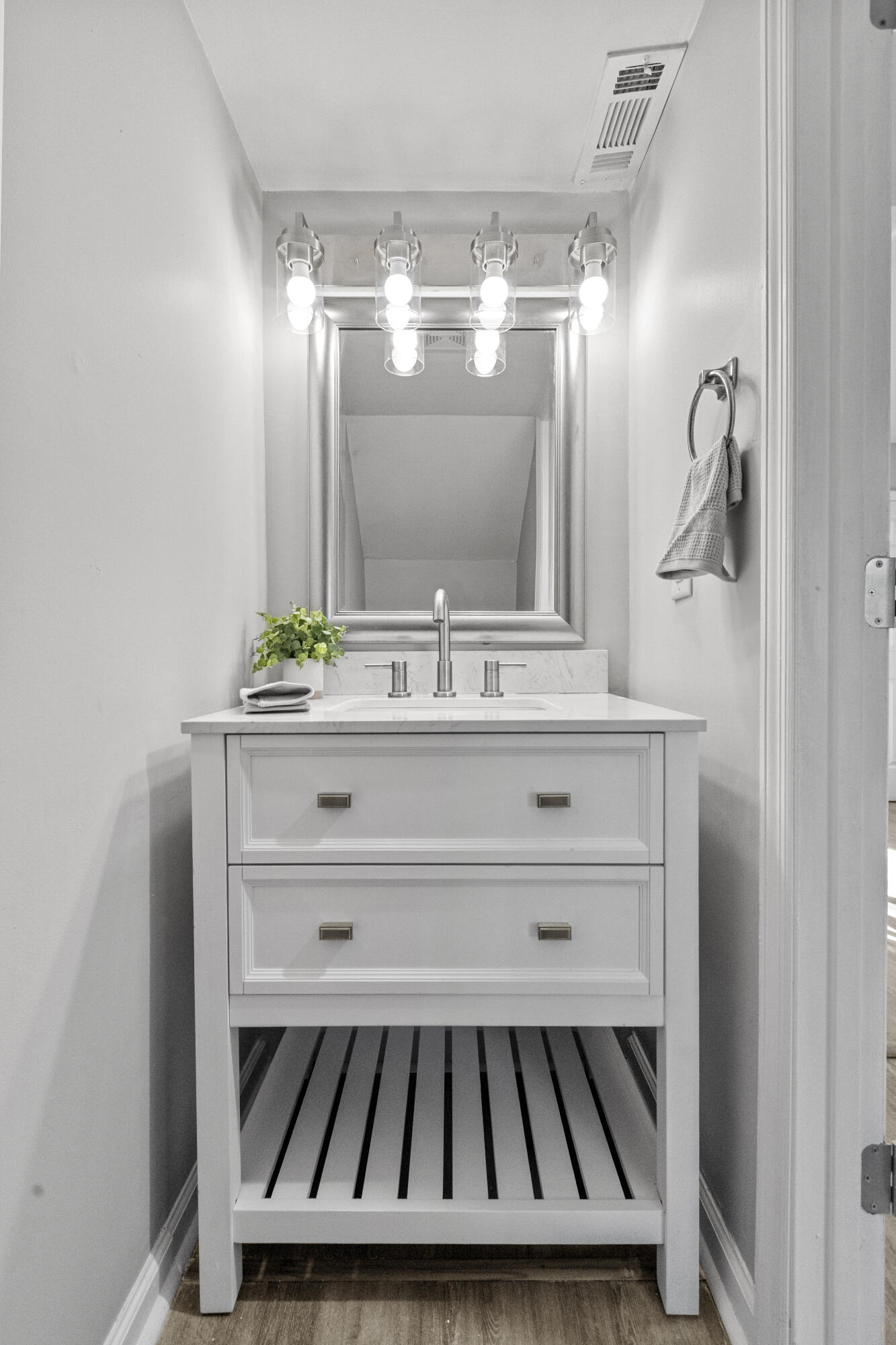 7839 Sandida Court North Charleston, SC 29418 - Photo 14 of 48 7839SandidaCt-CasaVerdeMediaLLC22