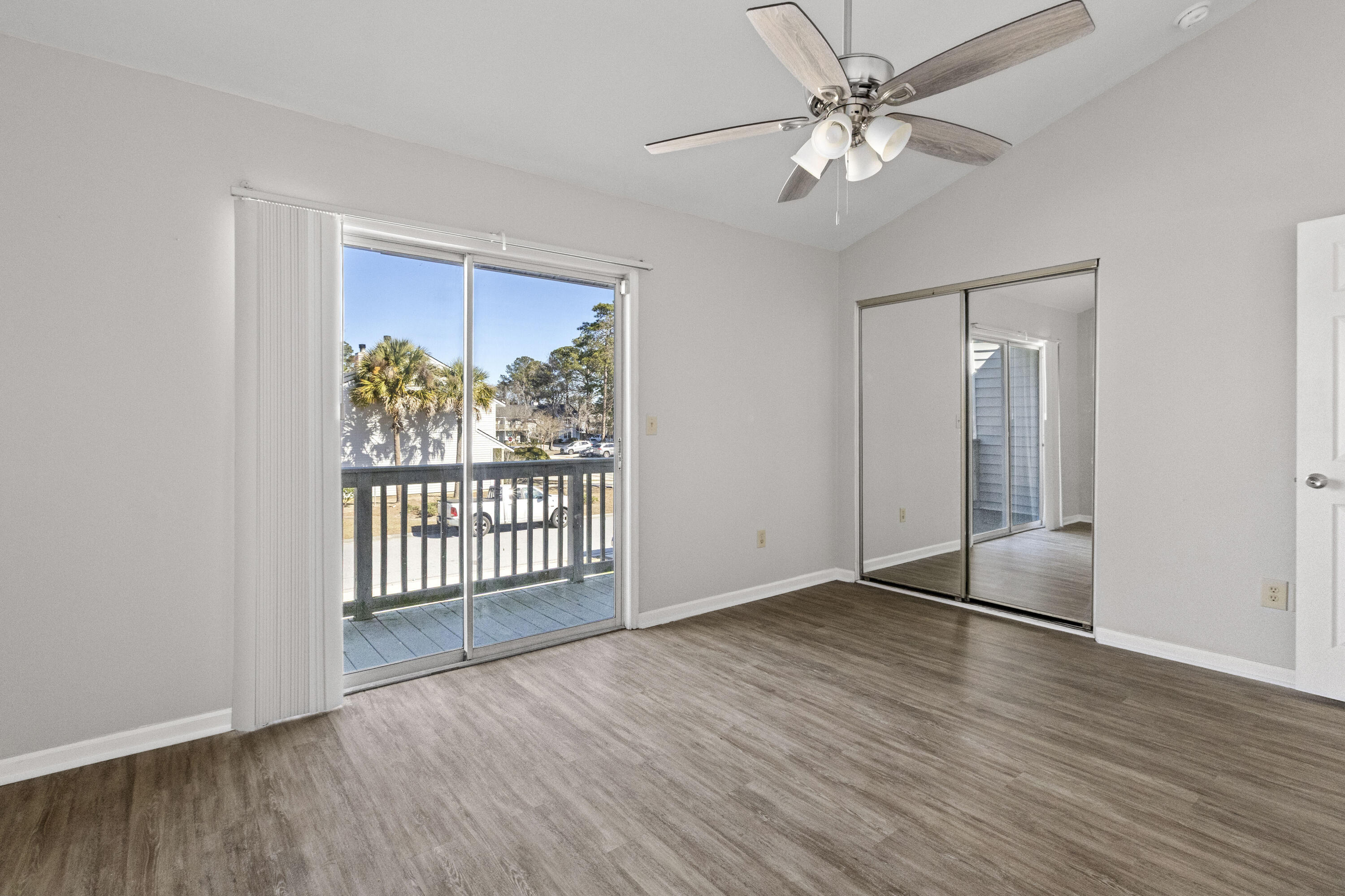 7839 Sandida Court North Charleston, SC 29418 - Photo 30 of 48 7839SandidaCt-CasaVerdeMediaLLC26