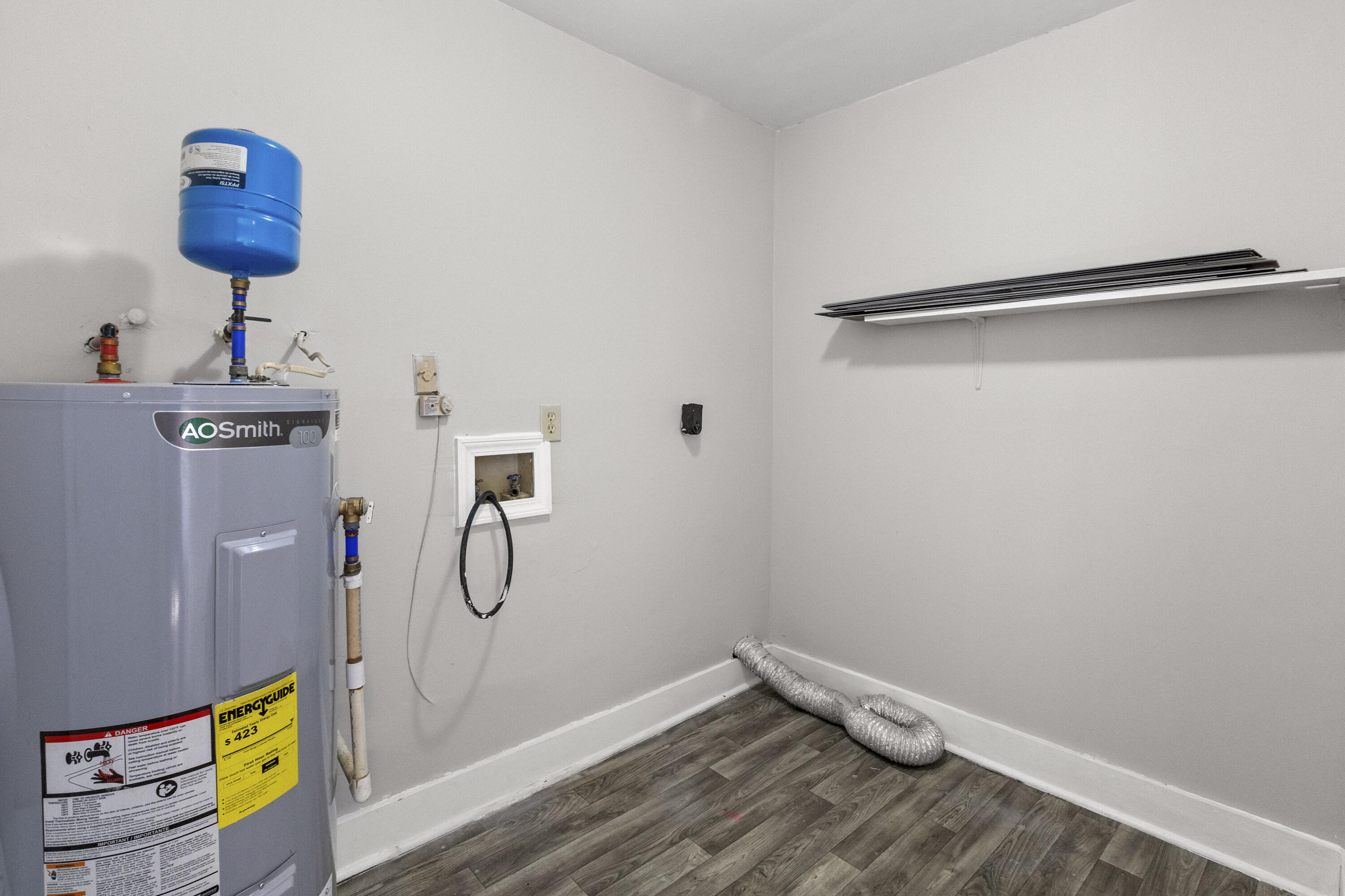 7839 Sandida Court North Charleston, SC 29418 - Photo 41 of 48 7839SandidaCt-CasaVerdeMediaLLC34