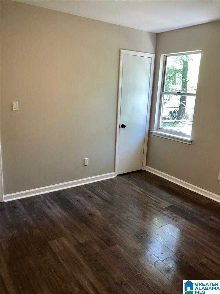 2154 Mountain View Road Birmingham, AL 35210 - Photo 5 of 10