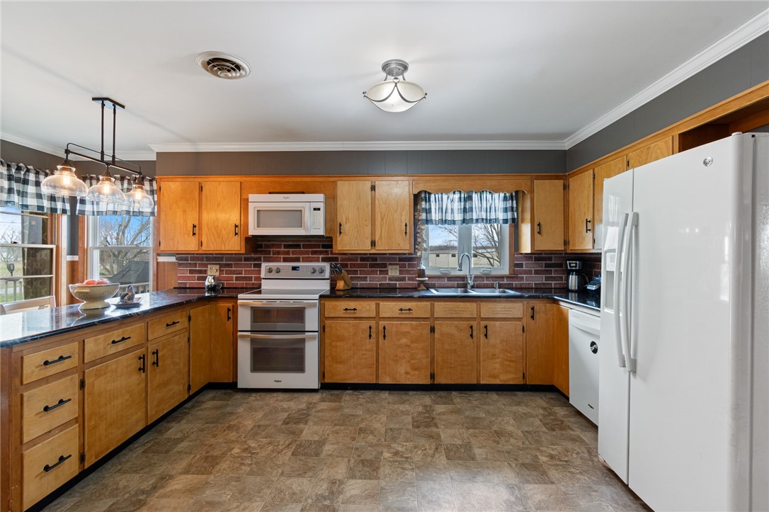 942 Sohn Alloway Road Lyons, NY 14489 - Photo 15 of 50