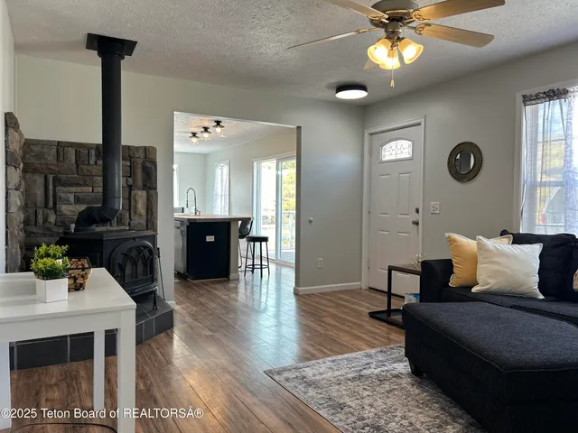 $330,000 | 17 South Sioux Trail, Pinedale, WY 82941