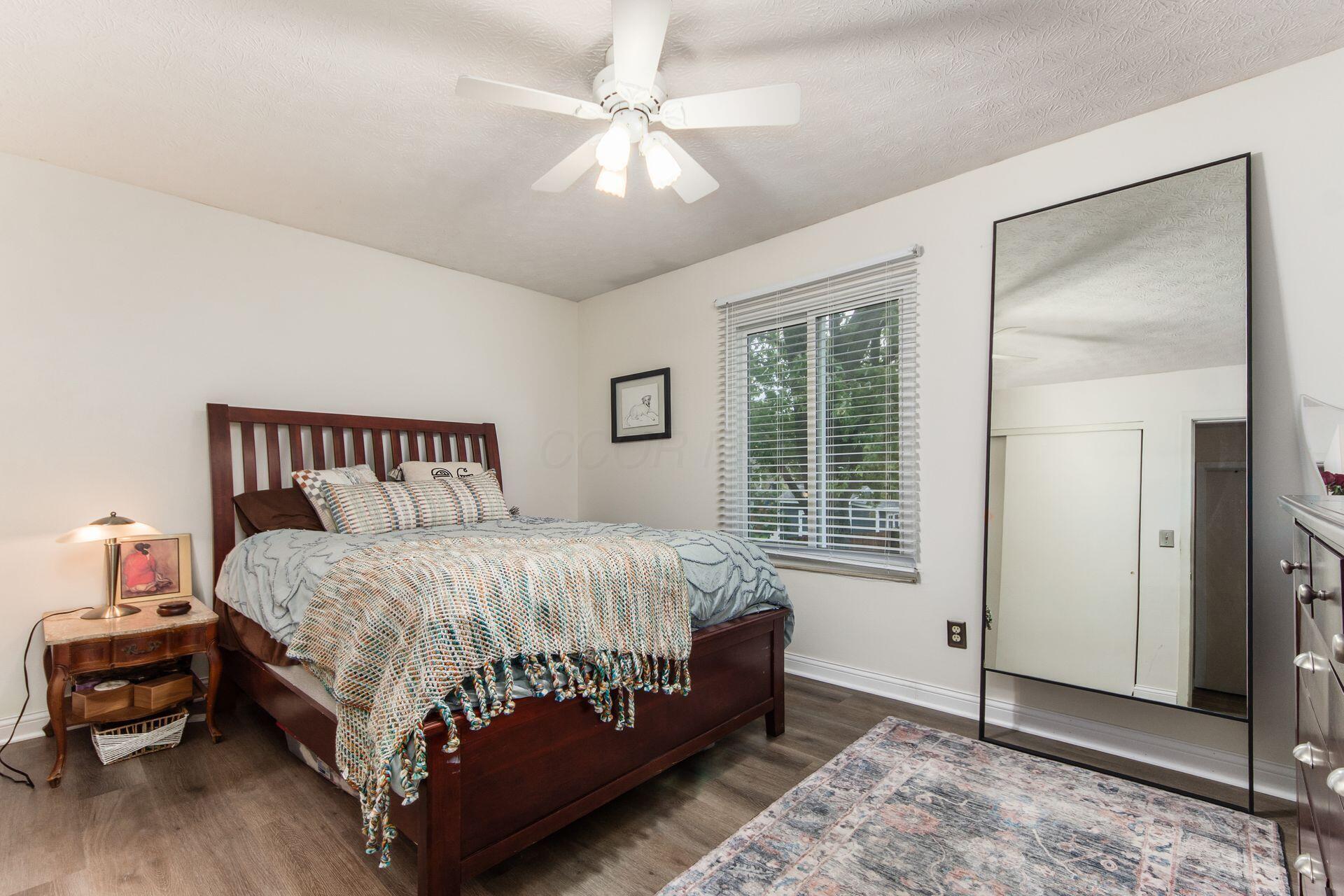5355 Davidson Road Hilliard, OH 43026 - Photo 8 of 20