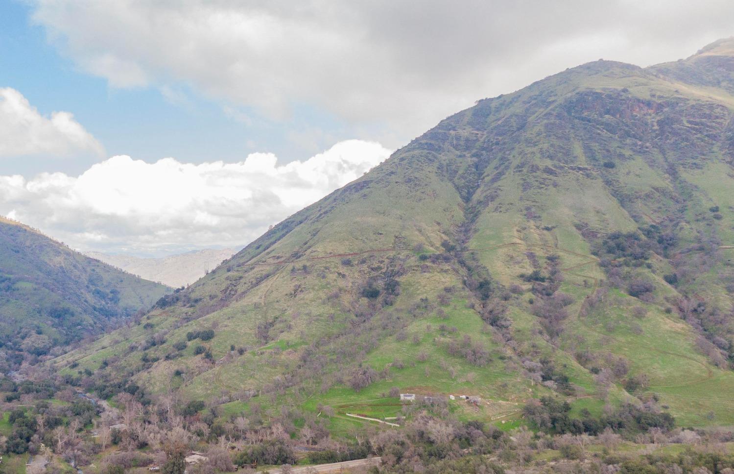 33220 East Kings Canyon Road Squaw Valley, CA 93675 - Photo 17 of 23 a view of a dry yard