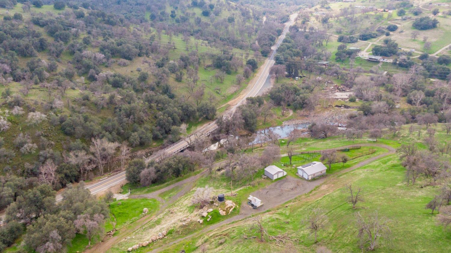 33220 East Kings Canyon Road Squaw Valley, CA 93675 - Photo 4 of 23