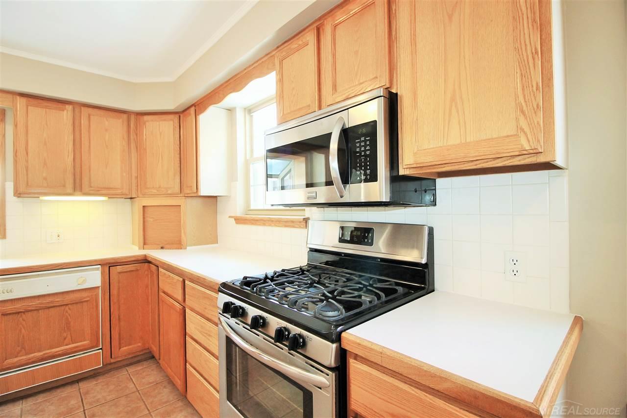 1173 Whittier Road Grosse Pointe Park, MI 48230 - Photo 18 of 83