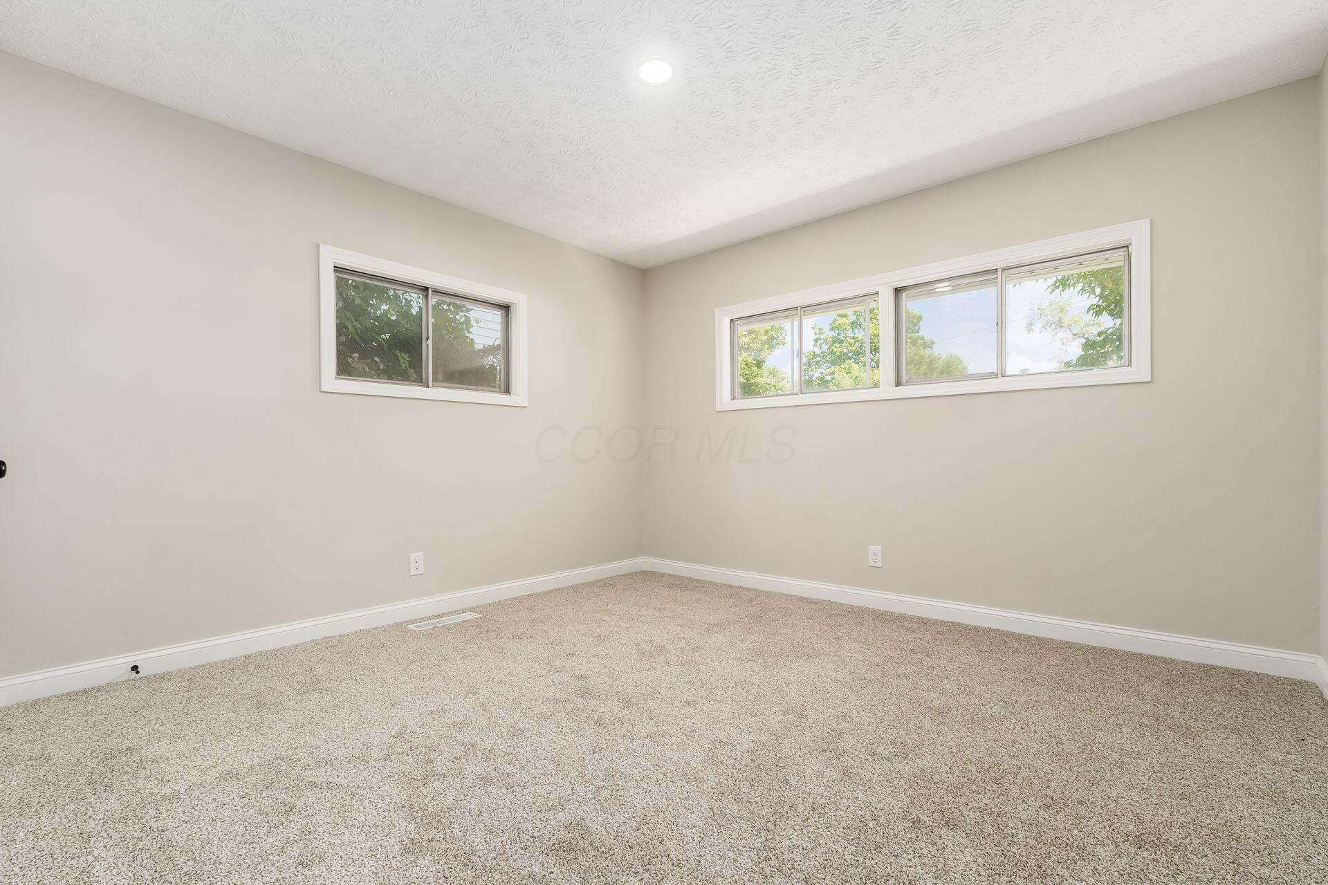 505 Beechwood Road Columbus, OH 43213 - Photo 32 of 40 Bedroom 4