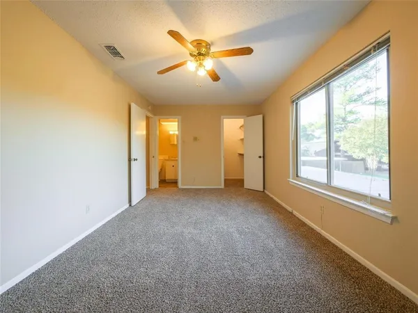 $2,000 | 2113 Fleur De Lis Court, Arlington, TX 76012